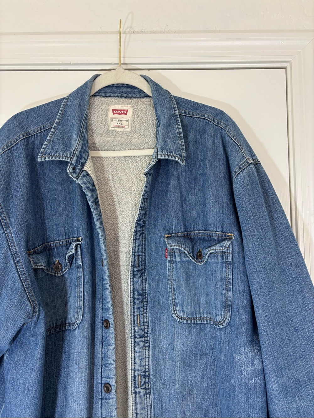 LEVIS Mens Fleece Lined Denim Shirt Jacket XXL Blue Sherpa Y2K Shacket Distress